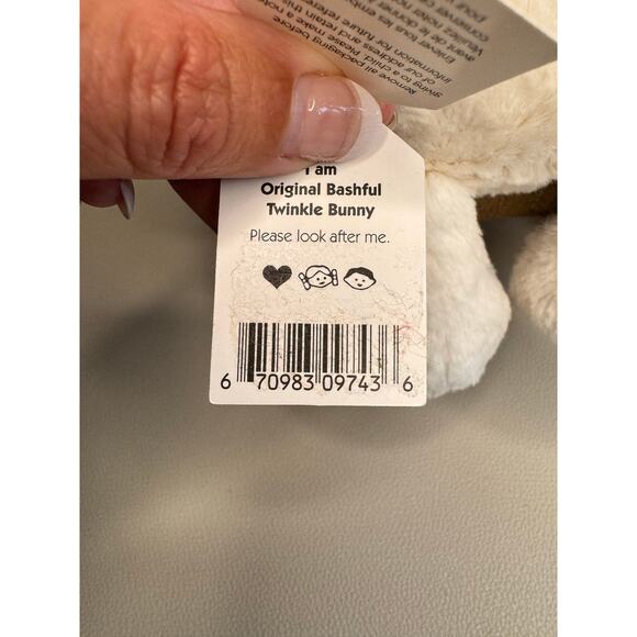 Jellycat Twinkle Bunny FAST SHIP NEW Jellycat Bashful Bunny Medium - Picture 11 of 11